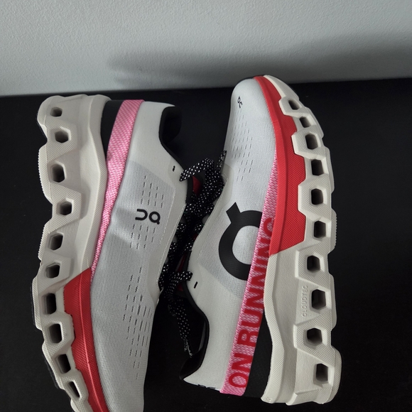 On Cloud Cloudmonsters- White red and pink - Picture 4 of 7